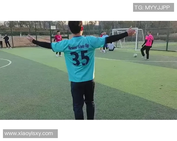 足球球星首次入住抖音平台引发热议社交媒体新潮流